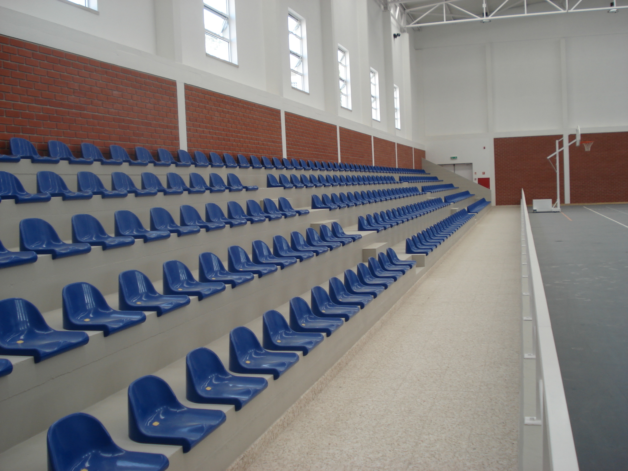 Cadeira de Bancada com costa - Image 4